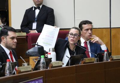 Lizarella Valiente, senadora cartista.