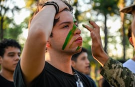 Jóvenes participan de la actividad denominada "Soldado del mañana".