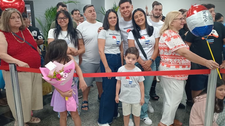 Silvio Pettirossi se llena de emoción con el regreso de paraguayos para las fiestas de fin de año