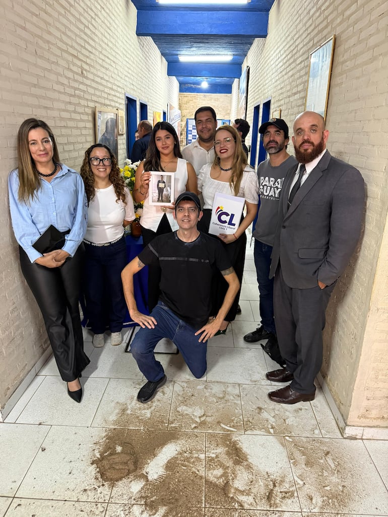 Sol Quintana y otros organizadores del evento, quienes integran el movimiento Coherencia Liberal.