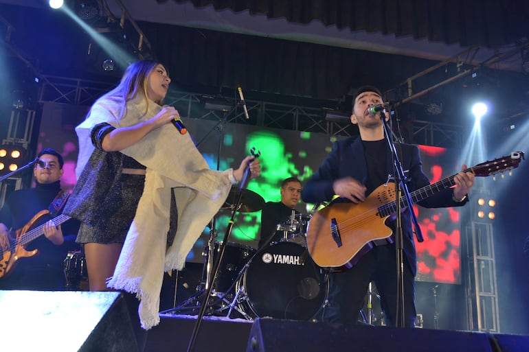 Sol Codas y Marcelo Gabriel estarán presentes en el San Juan del barrio Mariscal.