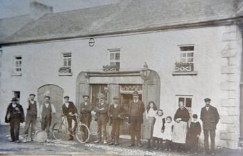 The Lamp Hotel, Stoneyford, circa 1910.
