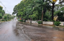 Navidad lluviosa en Misiones. Las precipitaciones intermitentes desde la madrugada condicionaron las celebraciones y llevaron a muchas familias a permanecer en sus hogares.