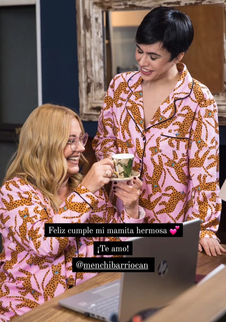 Con esta imagen, Guada Acosta felicitó a su mamá Menchi Barriocanal el día de ayer. (Captura de la historia de Instagram de Menchi Barriocanal)