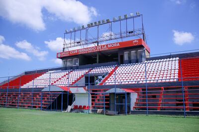 El estadio Emiliano Ghezzi albergará el duelo entre Fernando de la Mora y Sportivo San Lorenzo, en el inicio de la vigesimoséptima ronda del torneo de la División Intermedia.