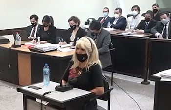La fiscal Casse Giménez ratificó que Oviedo Matto pidió plata.