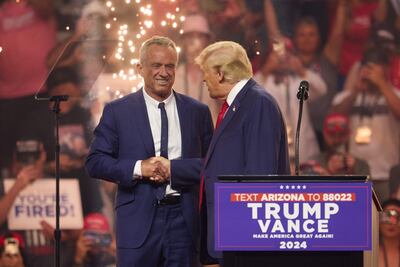 Robert F. Kennedy Jr. se unió al candidato republicano a la presidencia Donald J. Trump (R).