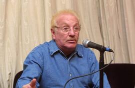 El actor argentino Pepe Soriano, en diciembre de 2003, durante una reunión en el Consulado Argentino en Nueva York (EE.UU). El artista falleció este miércoles a los 93 años.