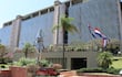 El financiamiento del Estado descansa mayormente en el sistema financiero doméstico. Foto: Fachada del Banco Central del Paraguay (BCP).