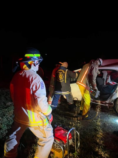 Bomberos intervienen tras un accidente fatal en la colonia Guavirá de la ciudad de Cerro Corá.