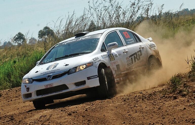 Leonardo Balbuena estará en el Super Prime junto a Armando Fariña, con el Honda Civic SI.
