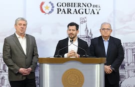 Los ministros del TSJE; Jaime Bestard, César Rossel y Jorge Bogarín González.