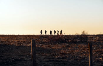 El impacto en el sector agropecuario. Los daños directos de esta sequía en Uruguay fueron estimados por encima de los 1.000 millones de dólares. En tanto, en Argentina las estimaciones de producción de granos para 2023 muestran caídas de cerca del 50% en la soja, el trigo, y el maíz.