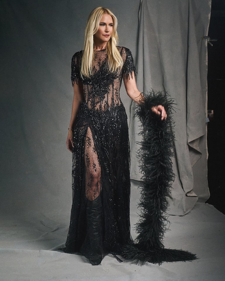 Valeria Mazza con un look "Total Black" que estuvo a cargo de la diseñadora Joti Harriague. (Instagram/Valeria Mazza)