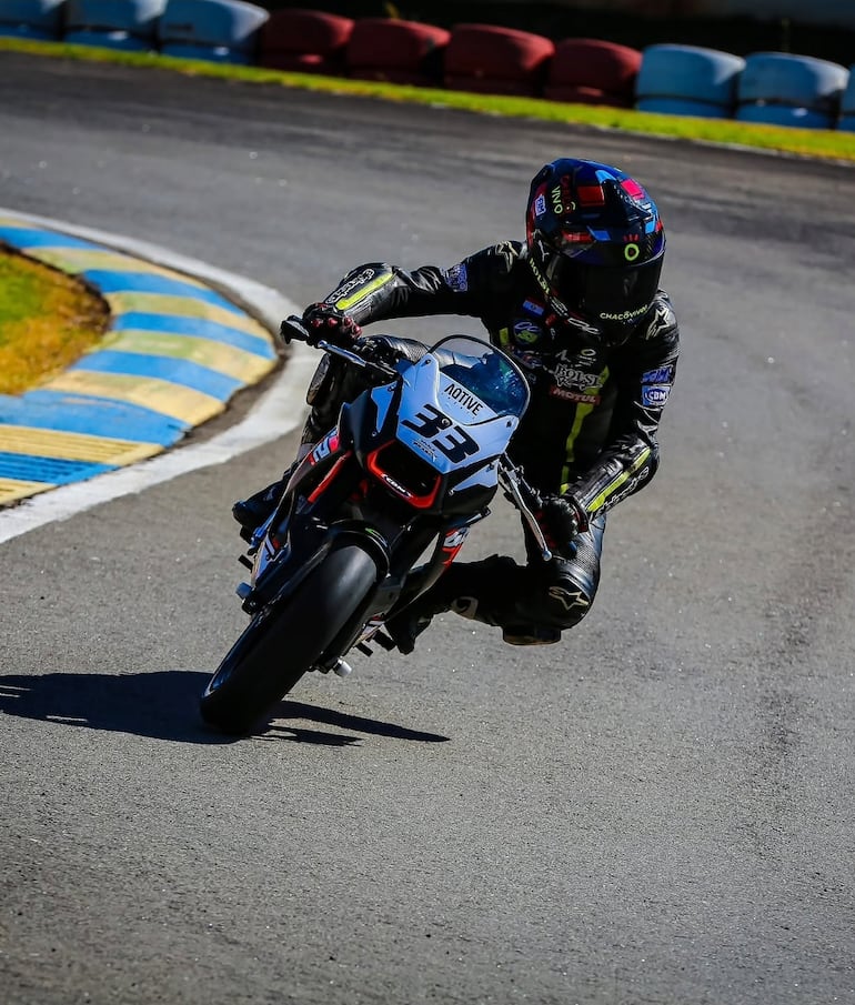 Oliver Cuevas, listo para buscar el triunfo.