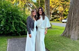 ¡Siempre diosas! Jazmín Pazos y Vivian Benítez en un atardecer esteño.