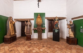 El Museo Diocesano de Santa María de Fe preserva esculturas jesuíticas y guaraníes del siglo XVII, en un recorrido clave para el turismo cultural en Misiones.