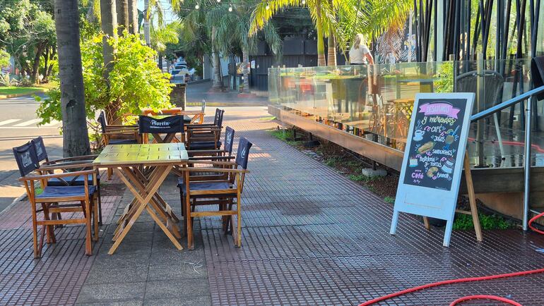 Encarnación: Gastronómicos refieren 50% menos en ventas debido a falta de circulante y suba de combustibles