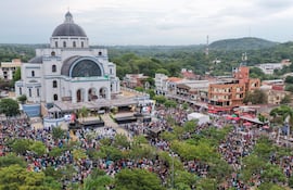 Imagen de dron de la Basílica de Caacupé, en la tarde del domingo.