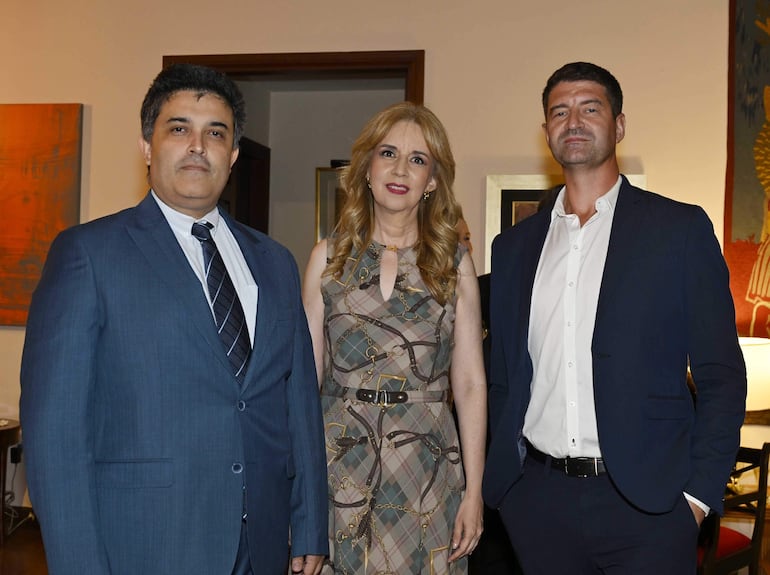 Alberto Poletti Adorno, Cynthia Fanego y Benoît Libourel.