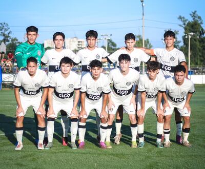 Los franjeados son los líderes de la Sub 16