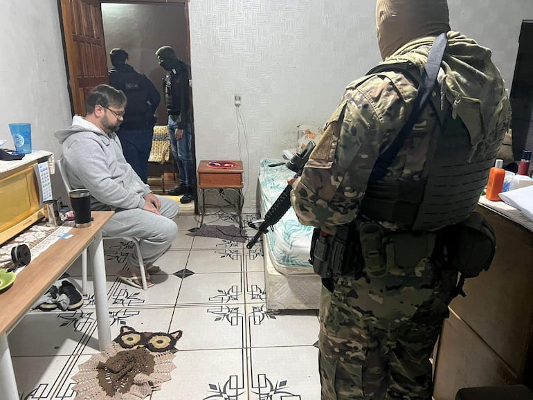 El ciudadano brasileño Rafael de Oliveira Azambuja fue detenido por la Senad en Pedro Juan Caballero.