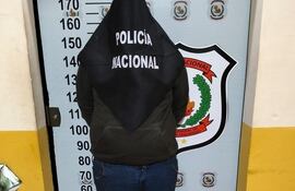 El hombre fue detenido por la Policía Nacional.