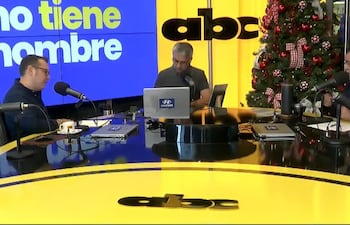 El abogado Carlos Trapani y el politólogo Marcelo Lachi en el programa No Tiene Nombre.