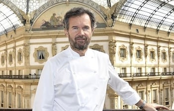Carlo Cracco, chef italiano, en una foto de archivo de su Instagram personal @carlocracco.