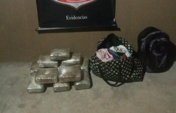 Marihuana hallada en poder de la brasileña Suzielly de Paula Pinto de Almeida (23).