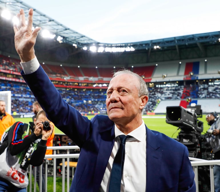 Bernard Lacombe ex jugador de la selección de Francia.