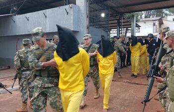 Hubo un gran despliegue de seguridad para realizar el traslado de los internos.