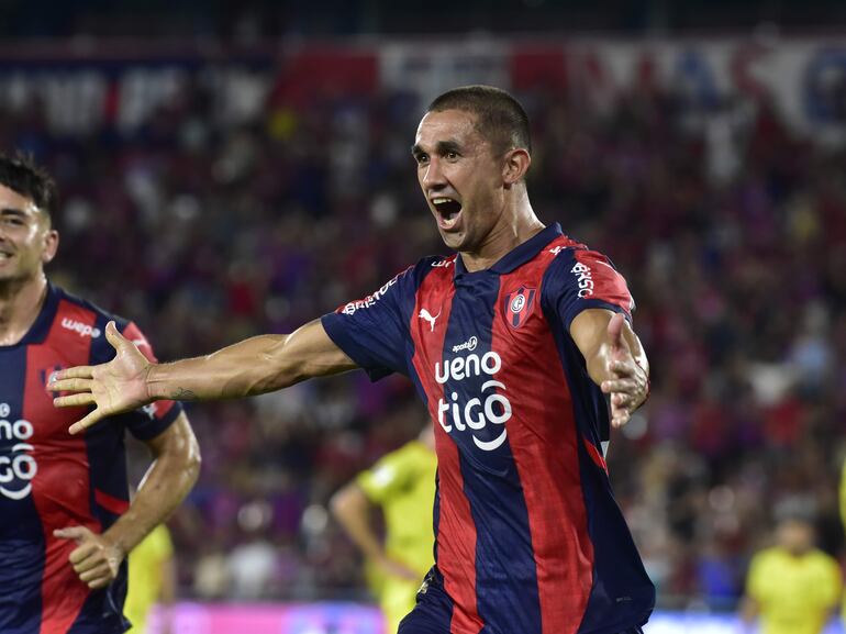 COPA DE PRIMERA CERRO PORTEÑOS 2 LIBERTAD 2 ESTADIO PABLO ROJASFERNANDO ROMERO 26-01-25 DEPORTES
