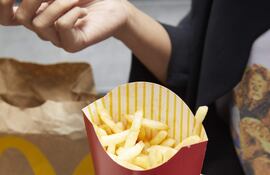 McDonald's regala una McPapa Mediana gratis para celebrar el Día Mundial de la Papa Frita.