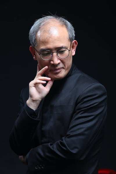 El maestro coreano Tae Cheol Noh dirigirá a la OSCA en este concierto.