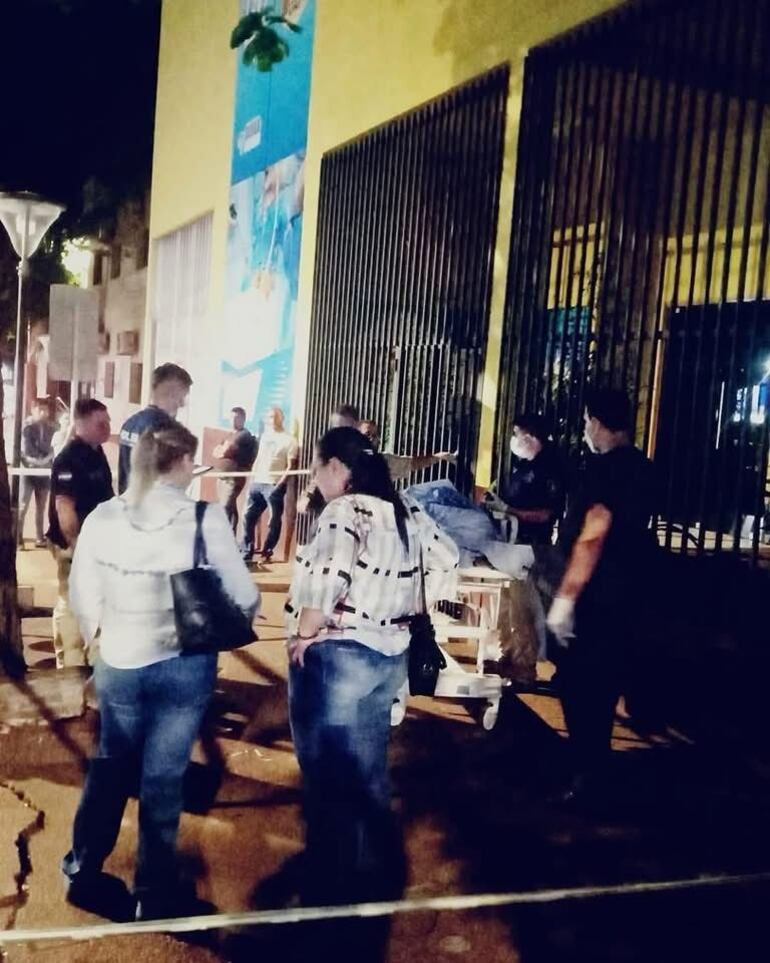 Video: Circuito cerrado confirma caso de homicidio tras hallazgo de cadáver frente al Hospital Regional de Encarnación