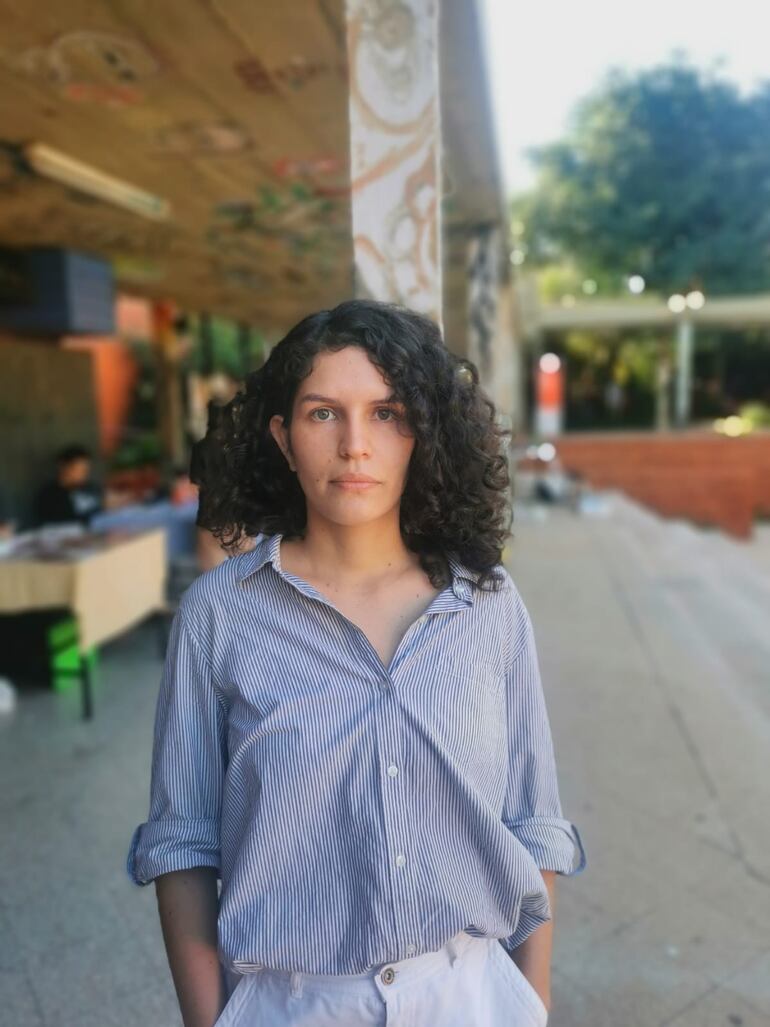 Vivian Genes, estudiante de Arquitectura.