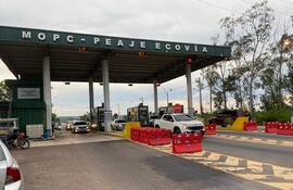 El puesto de peaje Ecovía, sobre la ruta Luque-San Bernardino, es uno de los que tiene tarifas más altas desde este jueves 2 de enero. ABC Color.