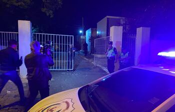 Policía refuerza controles en cementerios ante temores de rituales y profanaciones por Halloween