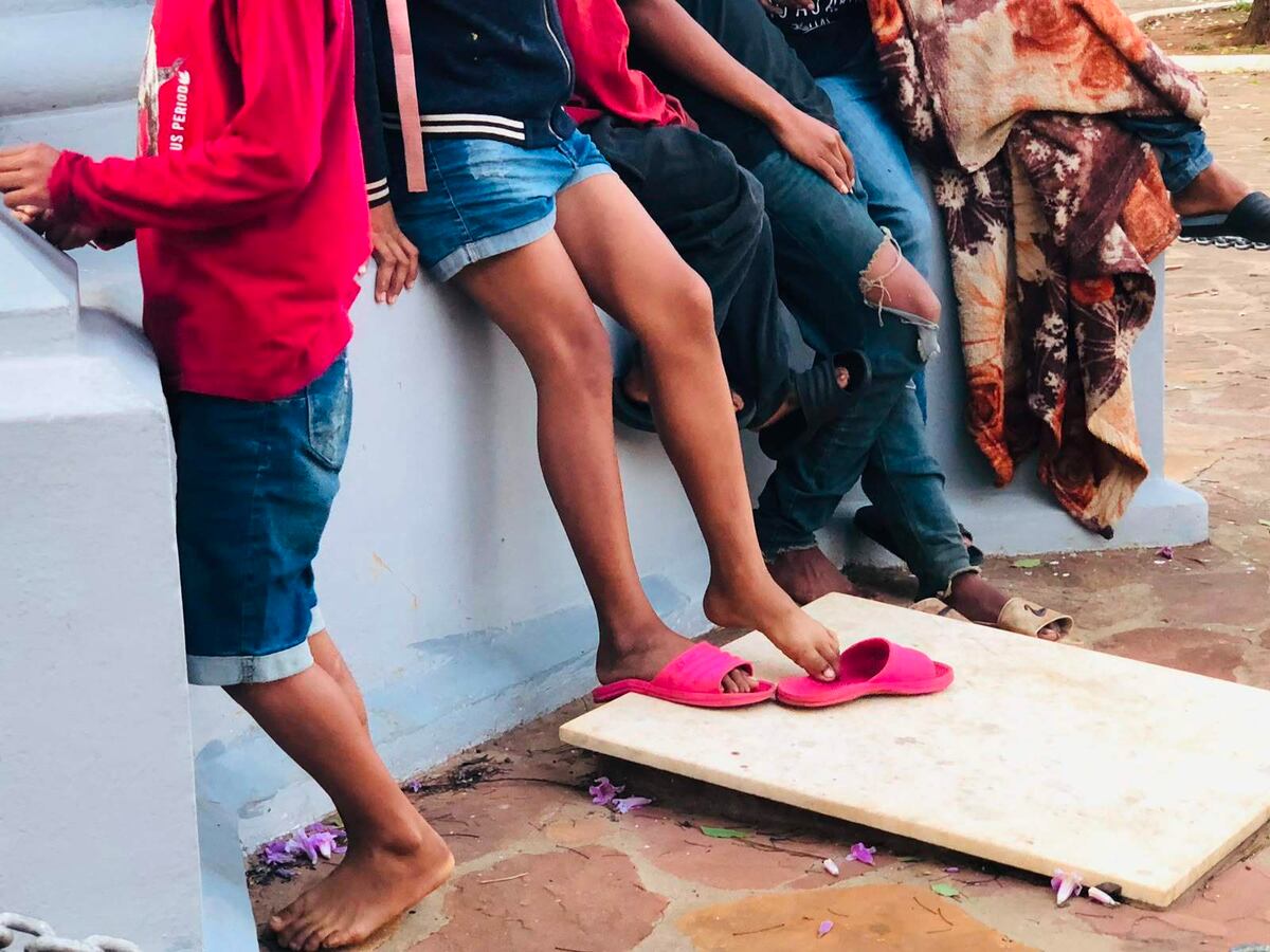 Instituciones intervienen ante presencia de niños indígenas en situación de calle en Villarrica
