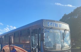 Un hombre de 34 años perdió la vida esta mañana en un colectivo, en la ciudad de Capiatá.