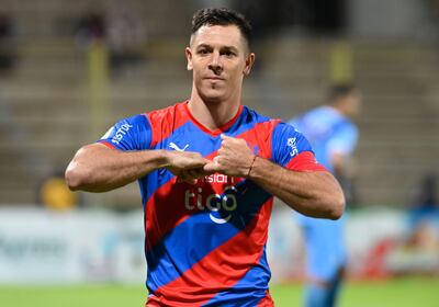 El argentino Diego Churín, futbolista de Cerro Porteño, festeja un gol contra Sportivo Ameliano por la segunda fecha del torneo Clausura 2023 del fútbol paraguayo en el estadio Villa Alegre, en Encarnación.