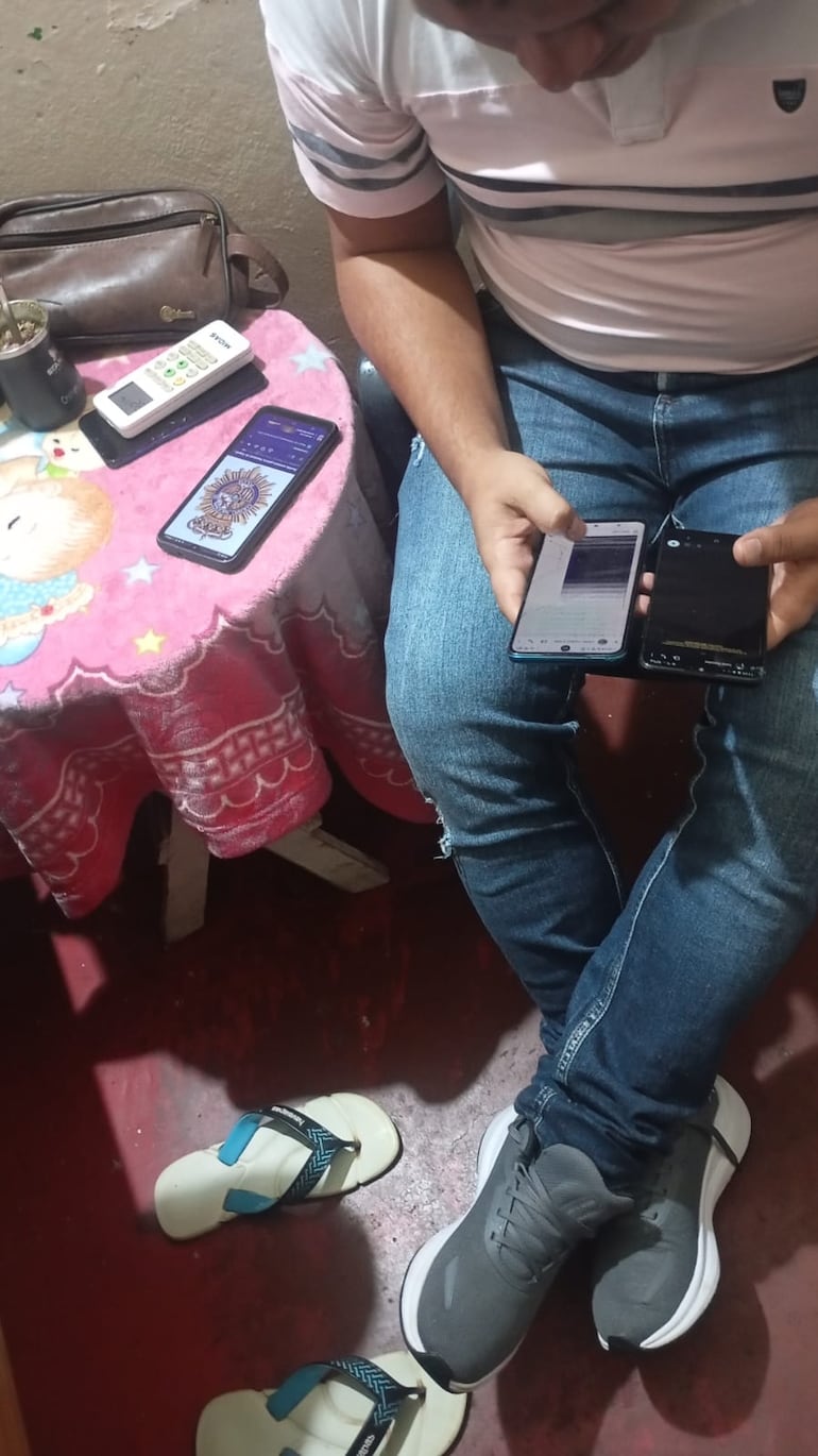 Todos los recluidos en el pabellón Rancho aparentemente tienen celulares. 
