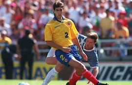 Andrés Escobar Saldarriaga, asesinado por un sicario contratado para su muerte después del partido en el que accidentalmente marcó un gol en su propia meta en el Mundial de Estados Unidos 1994 frente a Estados Unidos.