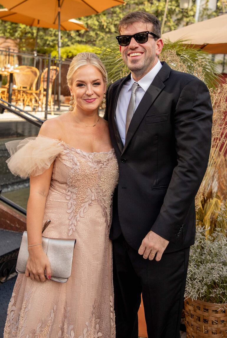 Gisela Pflugfelder y Alejandro Pérez.