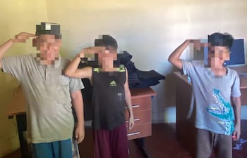 Tres niños que estuvieron en la Comisaría de Acahay permanecen con paradero desconocido.