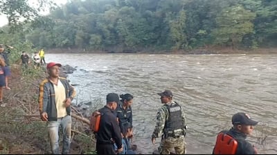 El hallazgo del cuerpo se reportó esta tarde, a orillas del río Monday, zona de Puerto Tres Fronteras en Presidente Franco.