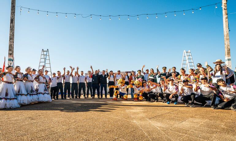 Celebración por el Fuego Panamericano en el Presidente Hayes.
