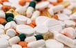 Imagen ilustrativa: pastillas, suplementos y medicamentos.