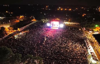 Cada año se tiene una masiva concurrencia en el emblemático festival de Piribebuy.